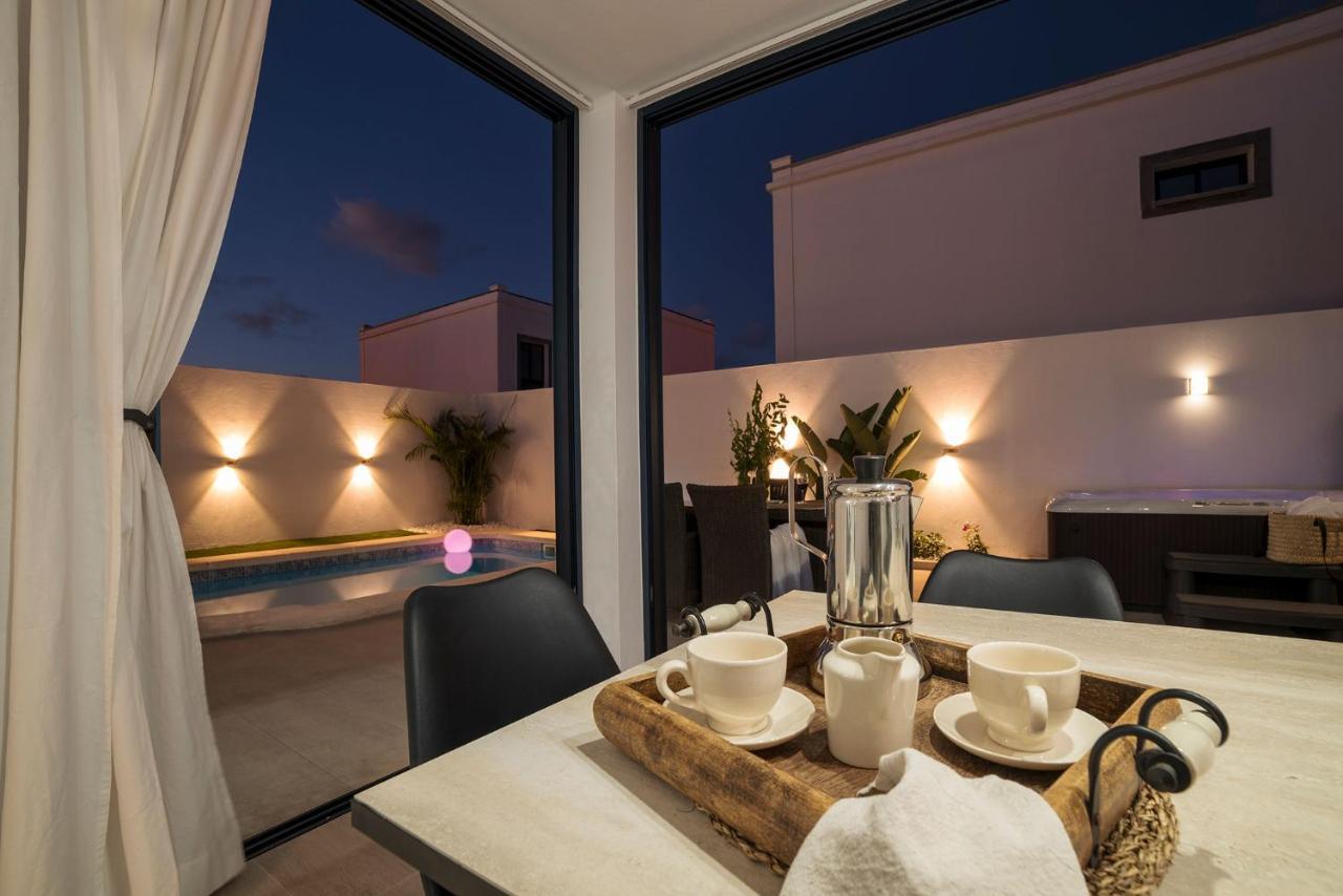 Villa Palmera Jacuzzi Yaiza  Exterior photo