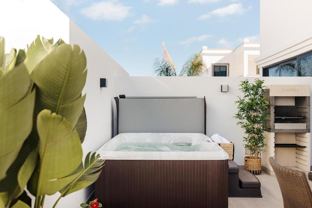 Villa Palmera Jacuzzi Yaiza  Exterior photo
